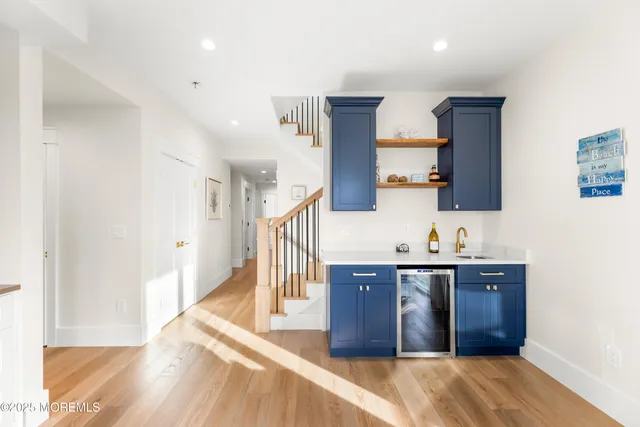 $3,850,000 | 18 Mea Lane, Beach Haven, NJ 08008