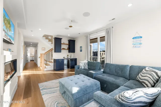 $3,850,000 | 18 Mea Lane, Beach Haven, NJ 08008