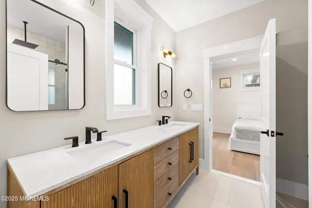 $3,850,000 | 18 Mea Lane, Beach Haven, NJ 08008