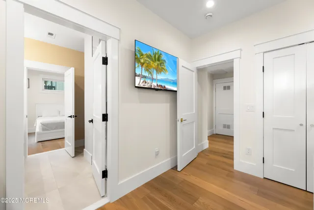 $3,850,000 | 18 Mea Lane, Beach Haven, NJ 08008