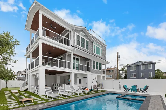 $3,850,000 | 18 Mea Lane, Beach Haven, NJ 08008