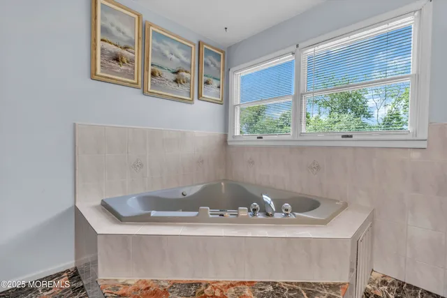 $899,000 | 70 Desai Court, Freehold, NJ 07728