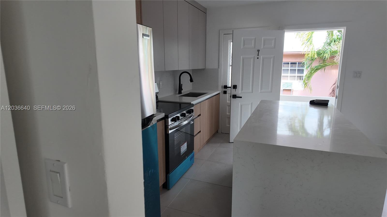 550 Southwest 10th Street, Unit 7 Miami, FL 33130 - Photo 4 of 11