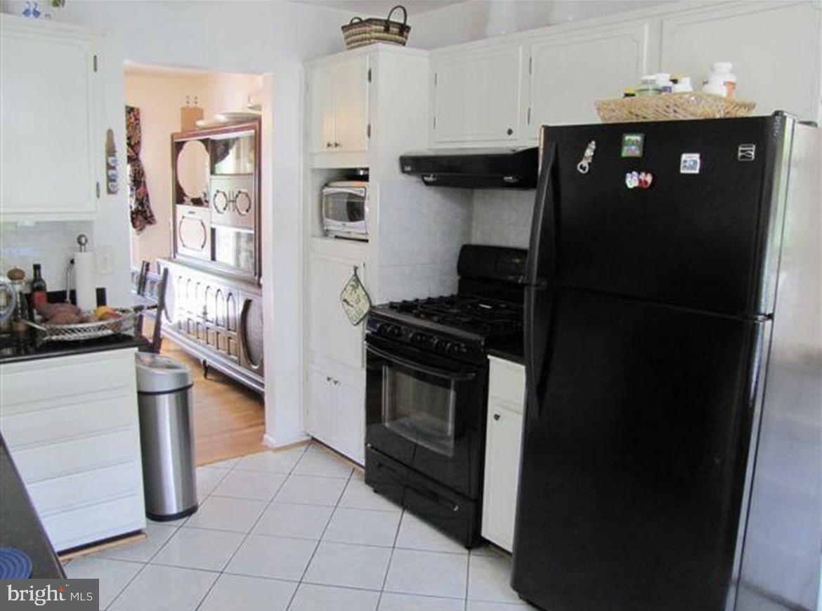 6002 Meriwether Lane Springfield, VA 22150 - Photo 6 of 28