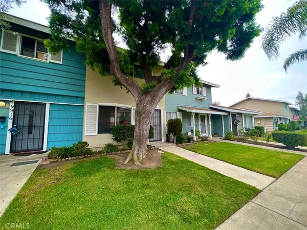 $2,850 | 9912 Continental Drive, Huntington Beach, CA 92646