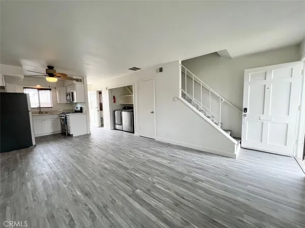 $2,850 | 9912 Continental Drive, Huntington Beach, CA 92646