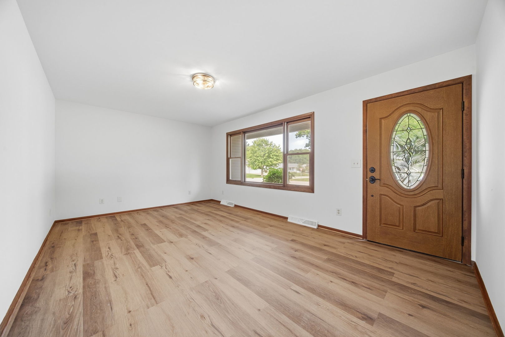 909 Knollside Road New Lenox, IL 60451 - Photo 11 of 35