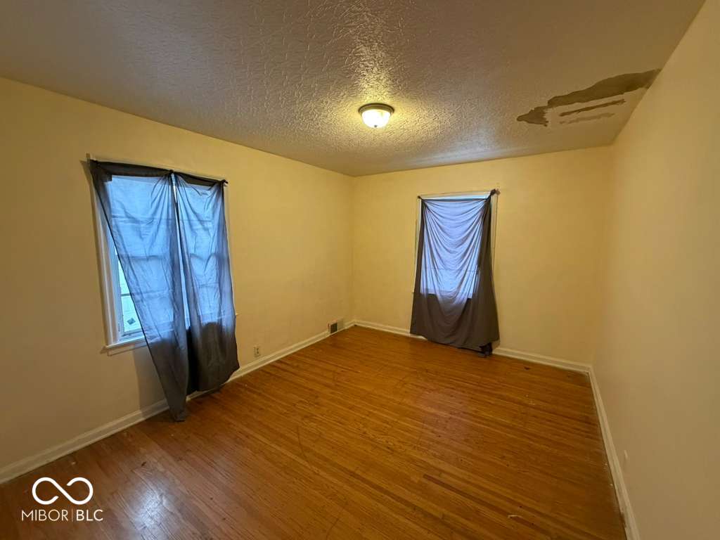 3701 North Riley Avenue Indianapolis, IN 46218 - Photo 8 of 12