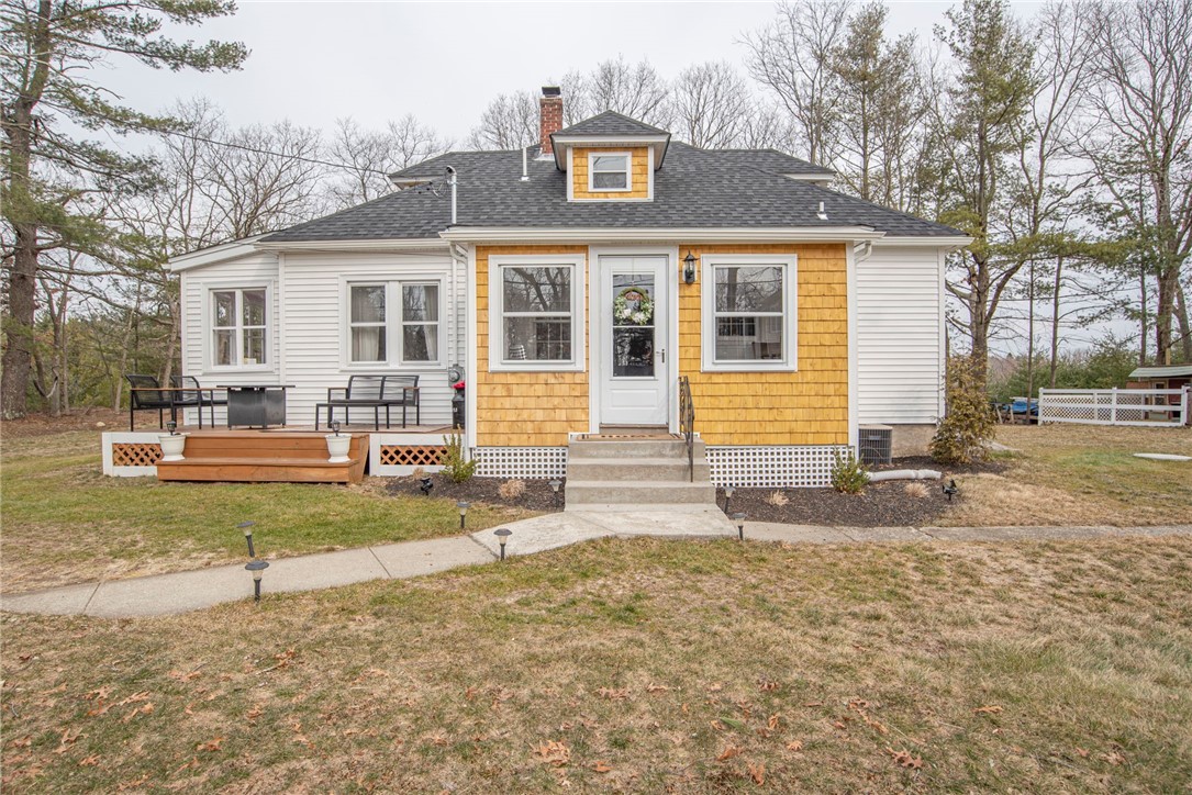 54 Barber Street Coventry, RI 02816 - Photo 1 of 50 Gallery Image 1