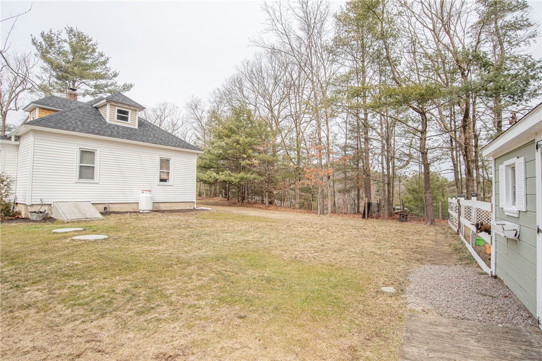 54 Barber Street Coventry, RI 02816 - Photo 4 of 50 Gallery Image 4