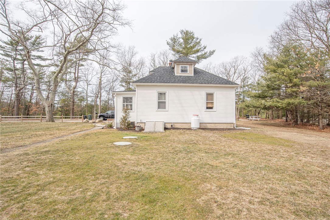 54 Barber Street Coventry, RI 02816 - Photo 5 of 50 Gallery Image 5