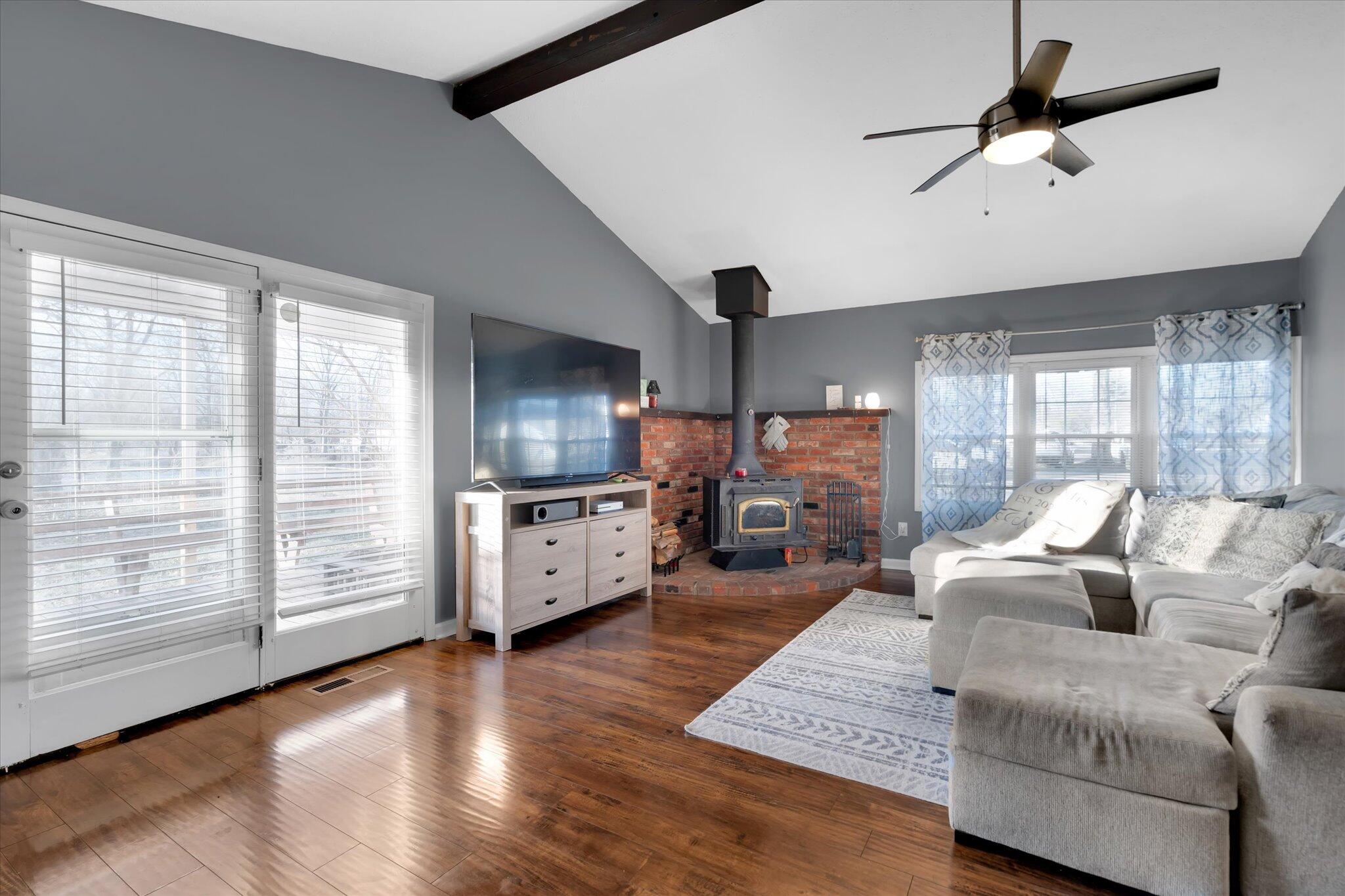 8500 Blue Lick Road Louisville, KY 40219 - Photo 9 of 36 10-09-DSC03676