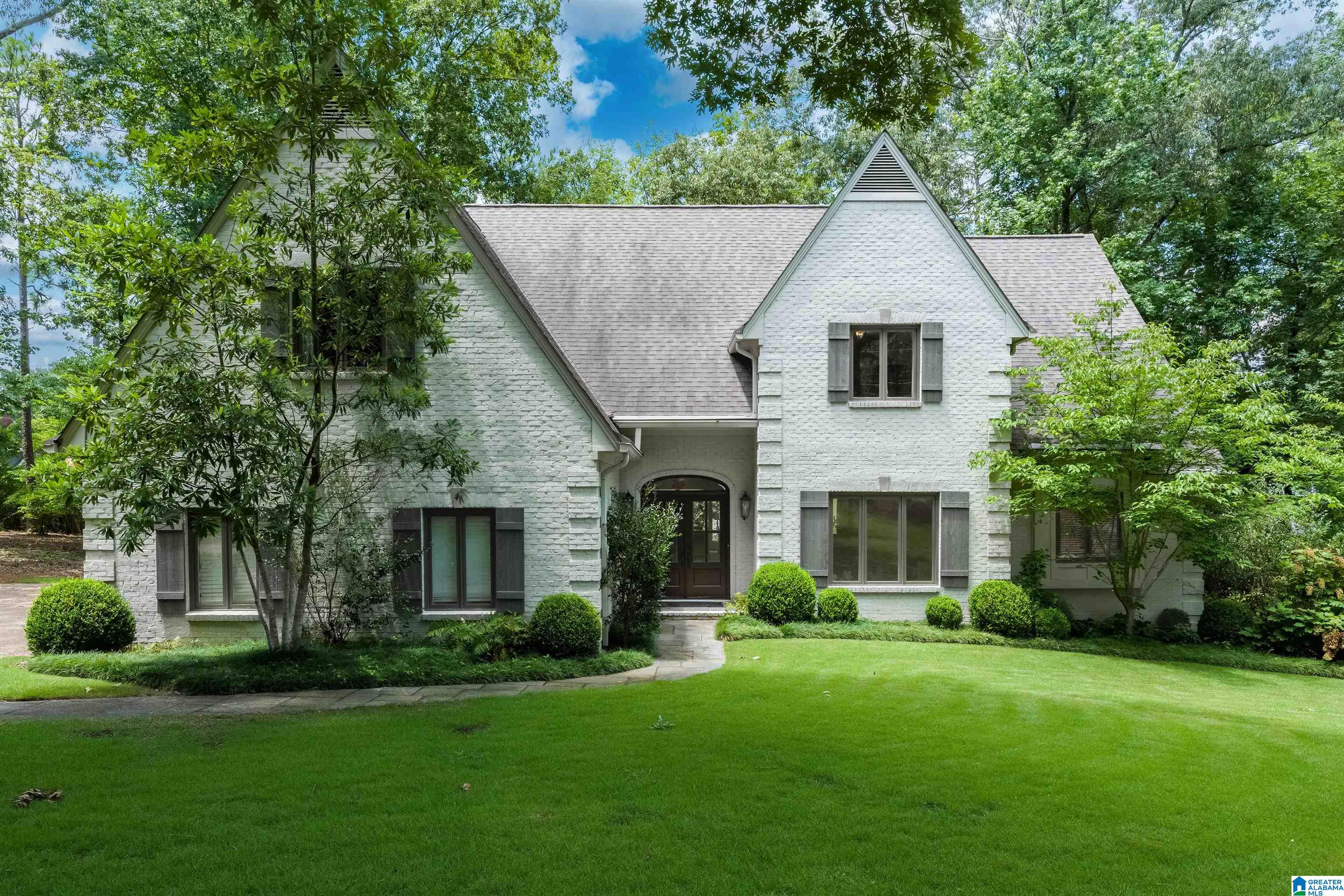 2564 Dolly Ridge Road Birmingham, AL 35243 - Photo 2 of 43