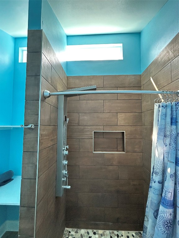 30 Harbour Lane Coldspring, TX 77331 - Photo 19 of 31 a bathroom with a shower