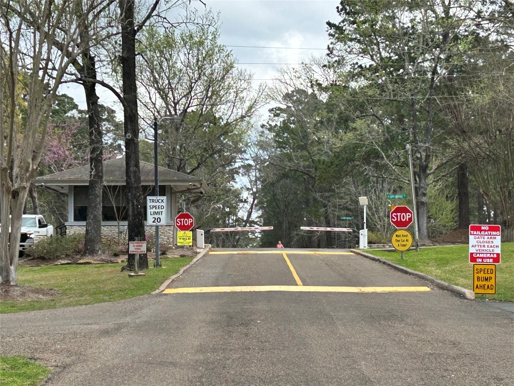 30 Harbour Lane Coldspring, TX 77331 - Photo 3 of 31 a view of outdoor space