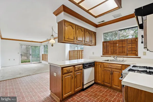 $369,000 | 883 Westminster Drive North, Southampton, NJ 08088