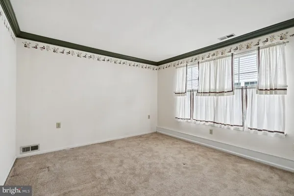 $369,000 | 883 Westminster Drive North, Southampton, NJ 08088