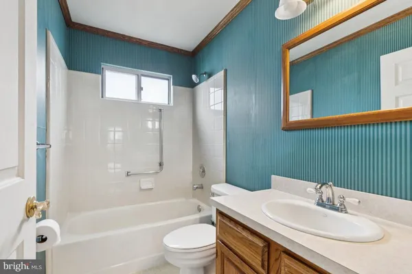 $369,000 | 883 Westminster Drive North, Southampton, NJ 08088