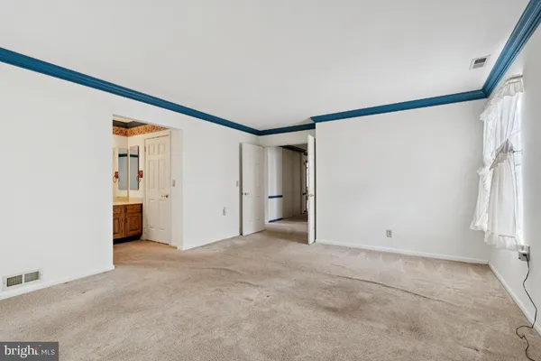 $369,000 | 883 Westminster Drive North, Southampton, NJ 08088