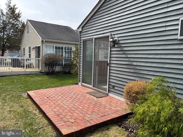 $369,000 | 883 Westminster Drive North, Southampton, NJ 08088