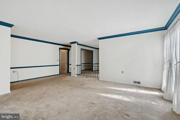 $369,000 | 883 Westminster Drive North, Southampton, NJ 08088
