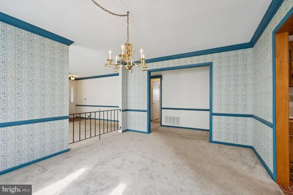 $369,000 | 883 Westminster Drive North, Southampton, NJ 08088