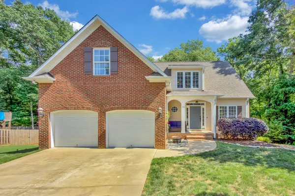 $450,000 | 143 Darmondale Drive, Moore, SC 29369