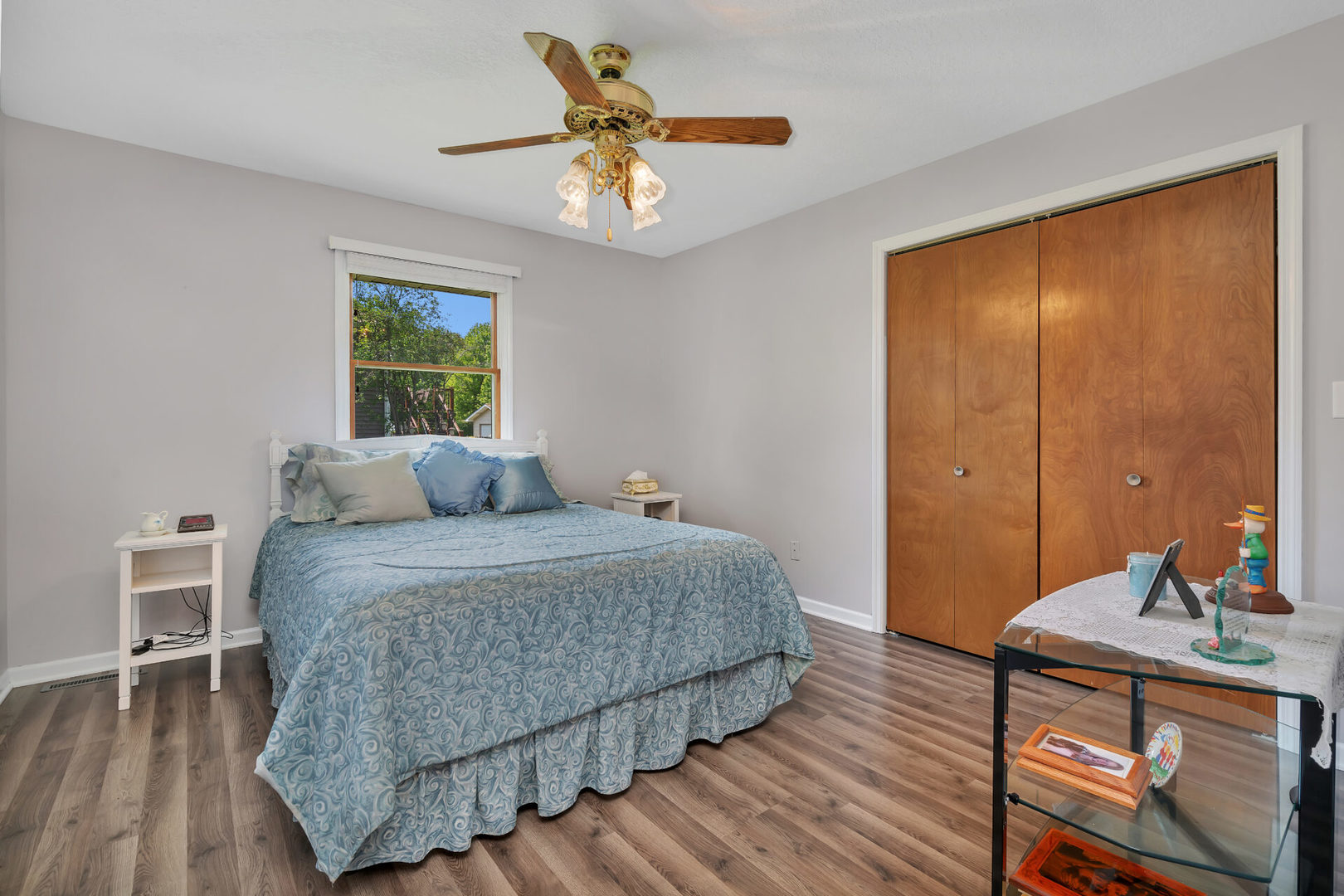101 San Carlos Road Minooka, IL 60447 - Photo 8 of 15 a bedroom with a bed and a table
