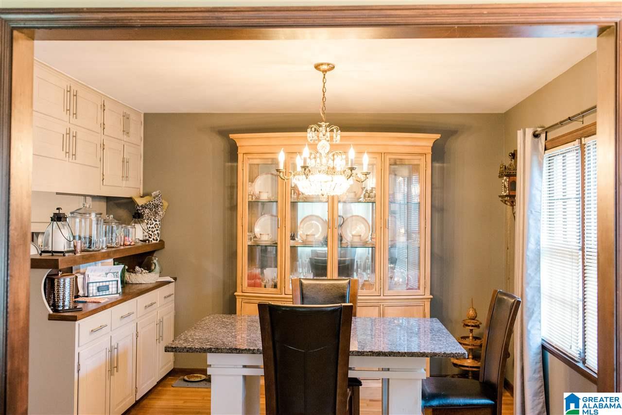 1117 Barnisdale Road Birmingham, AL 35235 - Photo 4 of 17