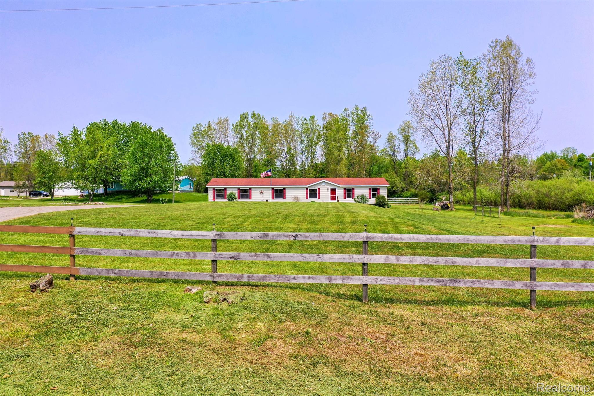 49 Elmwood Road Fostoria, MI 48435 - Photo 8 of 60 Gallery Image 8