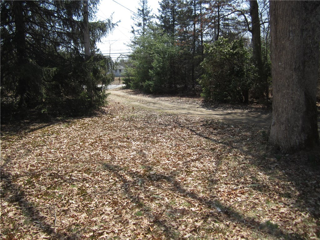 1815 Flat River Road Coventry, RI 02816 - Photo 3 of 21 front yard