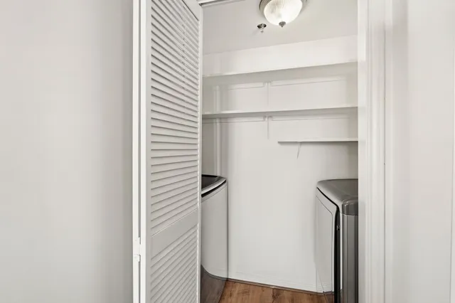 $195,000 | 3525 Sage Road, Unit 1204, Houston, TX 77056