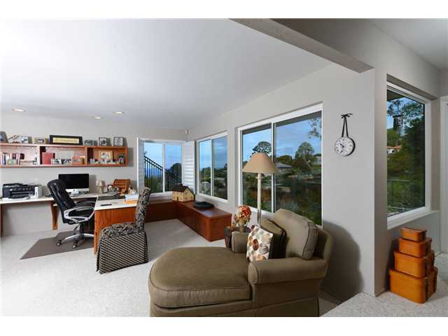 1372 Rodeo Drive La Jolla, CA 92037 - Photo 11 of 19
