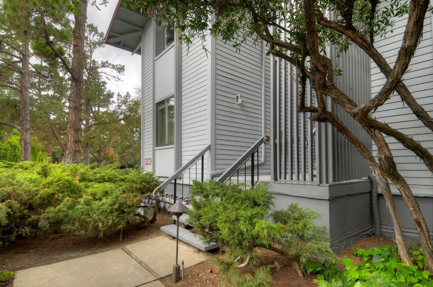 4106 George Avenue, Unit 2 San Mateo, CA 94403 - Photo 13 of 20 a backyard of a house with lots of green space