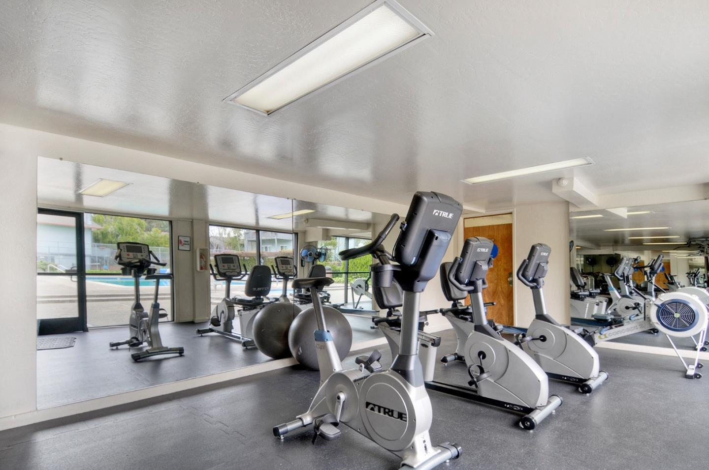 4106 George Avenue, Unit 2 San Mateo, CA 94403 - Photo 16 of 20 a view of a room with gym equipment