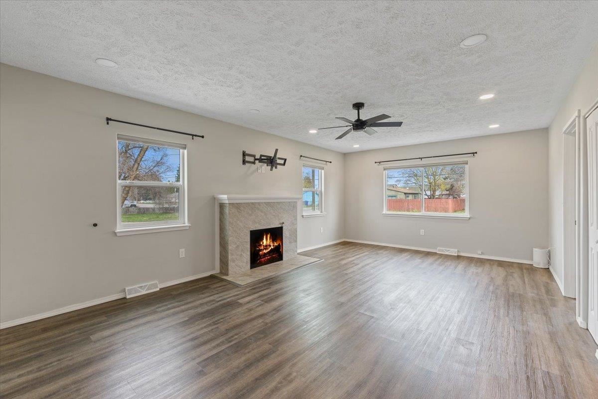 10 South Greenacres Road Spokane Valley, WA 99016 - Photo 3 of 40 Gallery Image 3