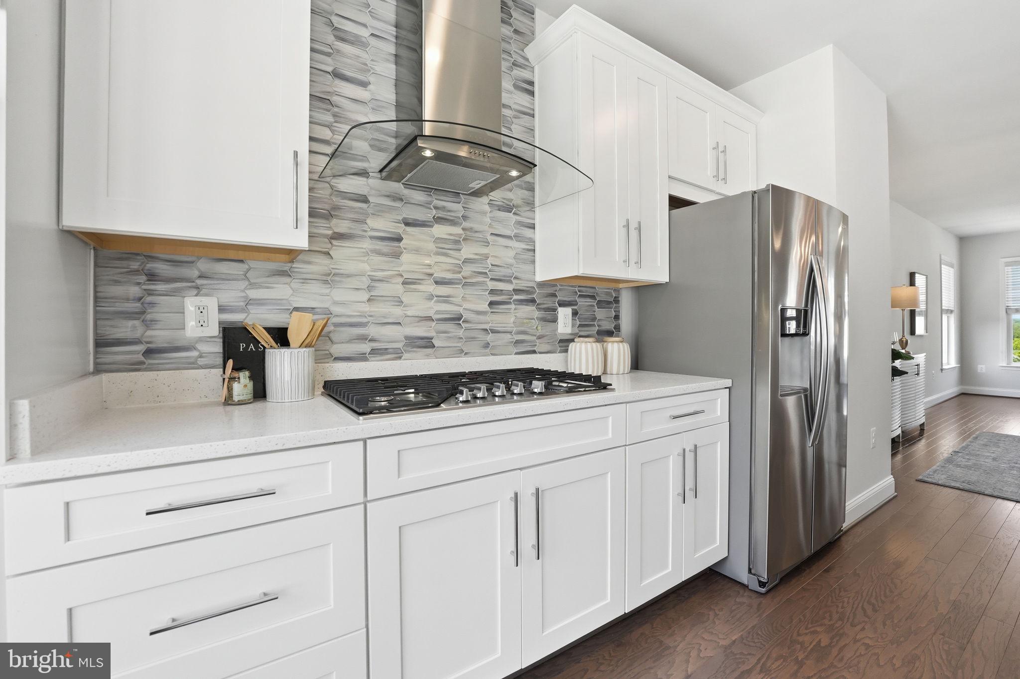 1957 Greenbriar Hall Road Dumfries, VA 22026 - Photo 22 of 72 Custom tile backsplash