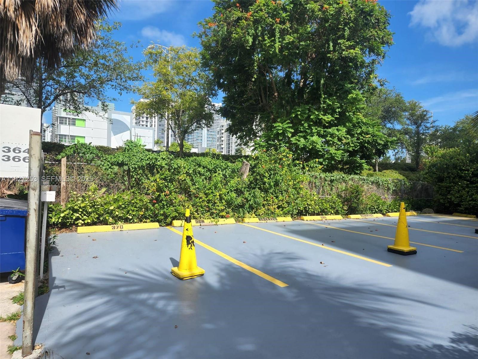 364 Southwest 11th Street Miami, FL 33130 - Photo 18 of 61