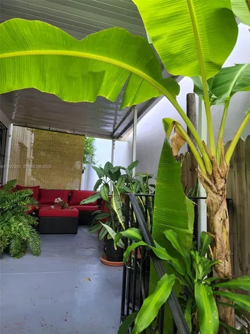 $3,800,000 | 364 Southwest 11th Street, Miami, FL 33130