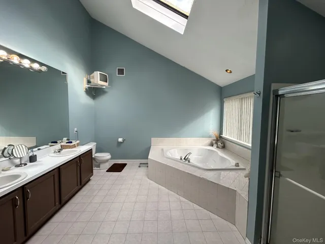 $749,999 | 2 Daylilly Court, Middle Island, NY 11953