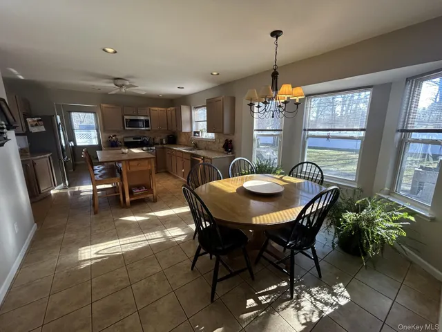 $749,999 | 2 Daylilly Court, Middle Island, NY 11953