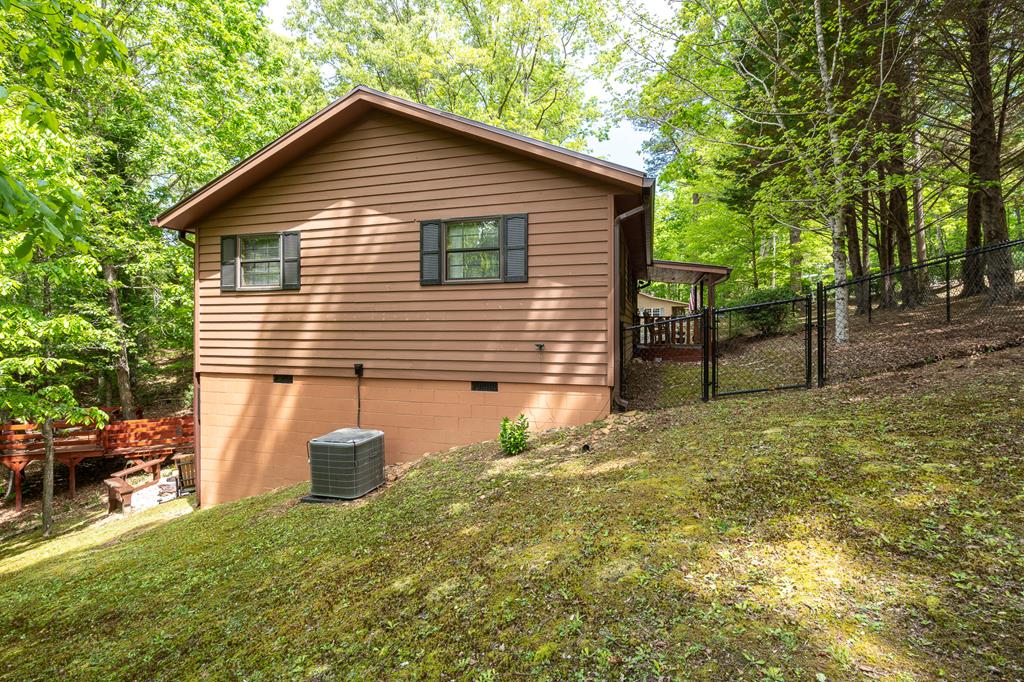 9 Settlers Crossing Way Murphy, NC 28906 - Photo 36 of 44