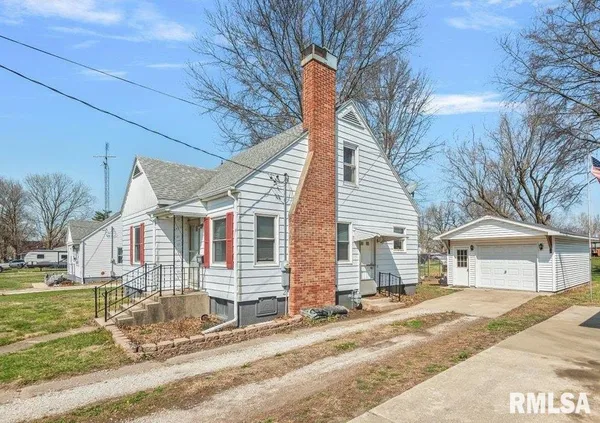 $125,000 | 359 East Tremont Street, Waverly, IL 62692