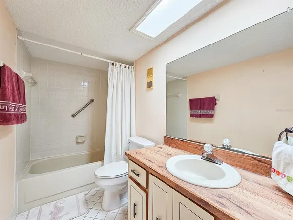 $300,000 | 2600 Ocean Shore Boulevard, Unit 3060, Ormond Beach, FL 32176