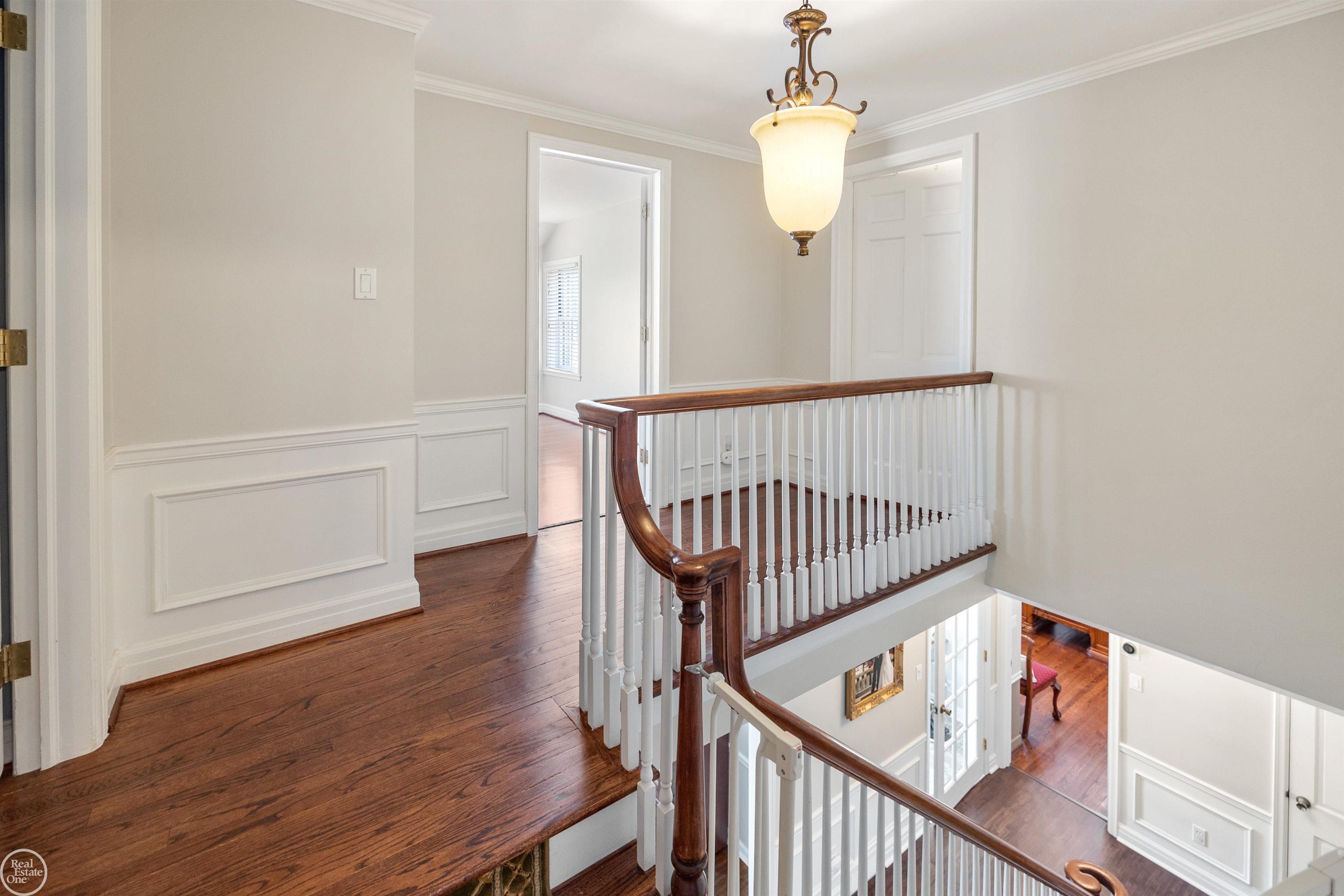 704 Pemberton Road Grosse Pointe, MI 48230 - Photo 38 of 75 50135490-ec3c2b54-f605-4ad5-8916-f90ee6ad96b4.JPG