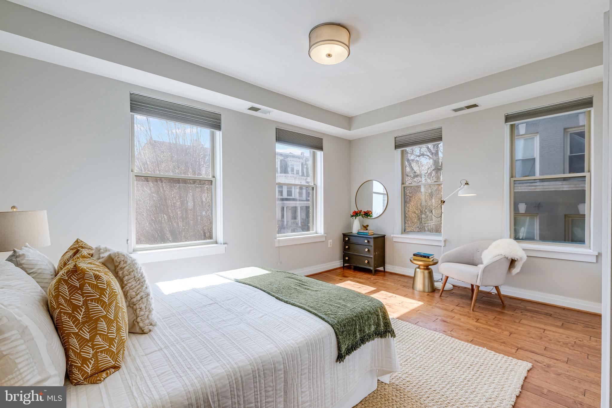 1801 Wyoming Avenue Northwest, Unit 22 Washington, DC 20009 - Photo 12 of 22 Primary suite