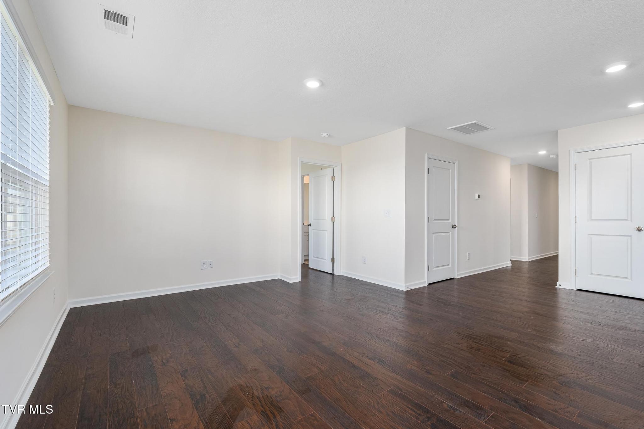 1038 Persimmon Hollow Greeneville, TN 37745 - Photo 12 of 37 1038 Persimmon Hollow (30 of 41)