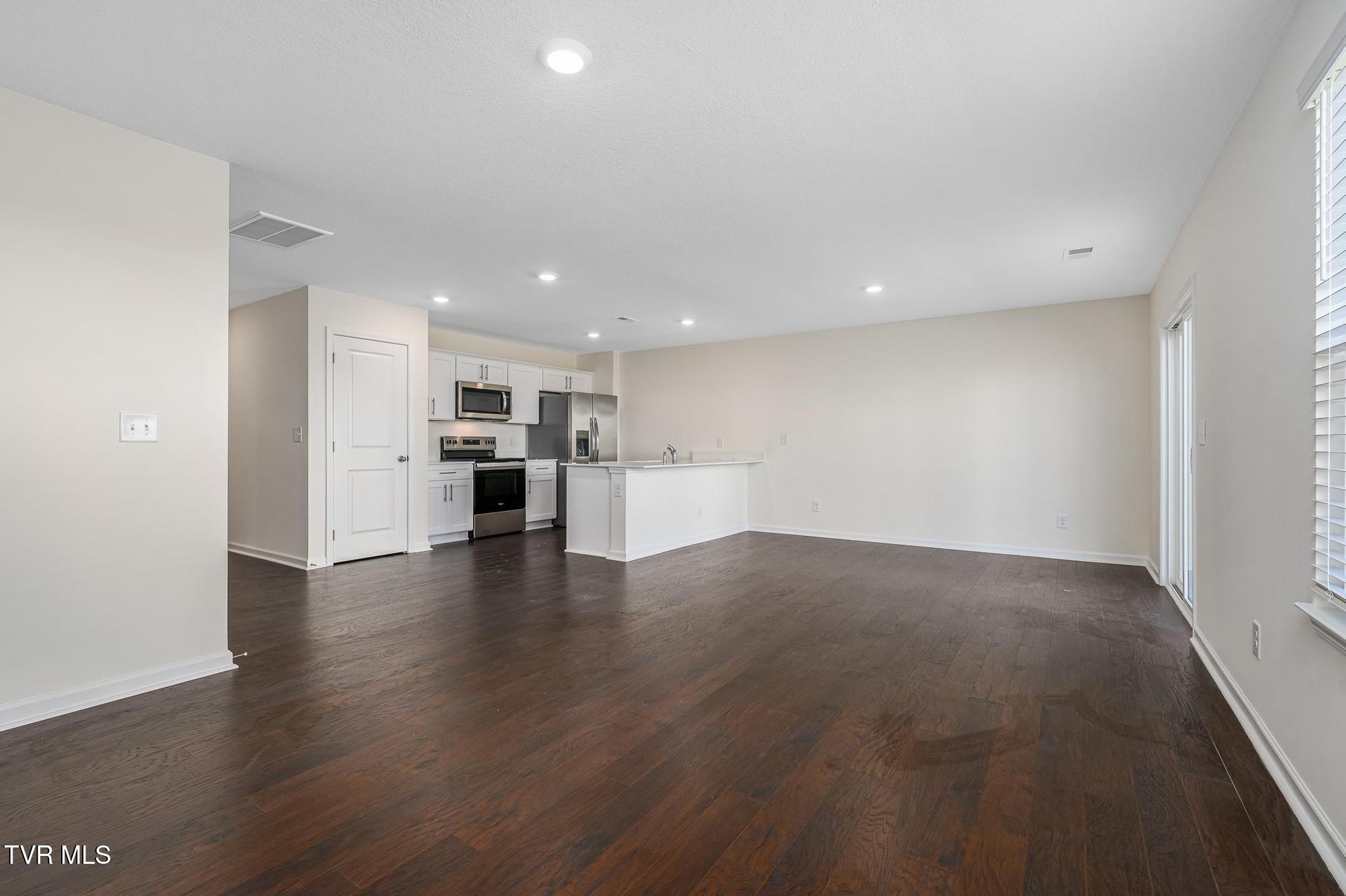 1038 Persimmon Hollow Greeneville, TN 37745 - Photo 13 of 37 1038 Persimmon Hollow (31 of 41)