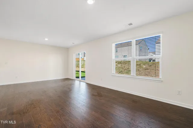 $2,400 | 1038 Persimmon Hollow, Greeneville, TN 37745