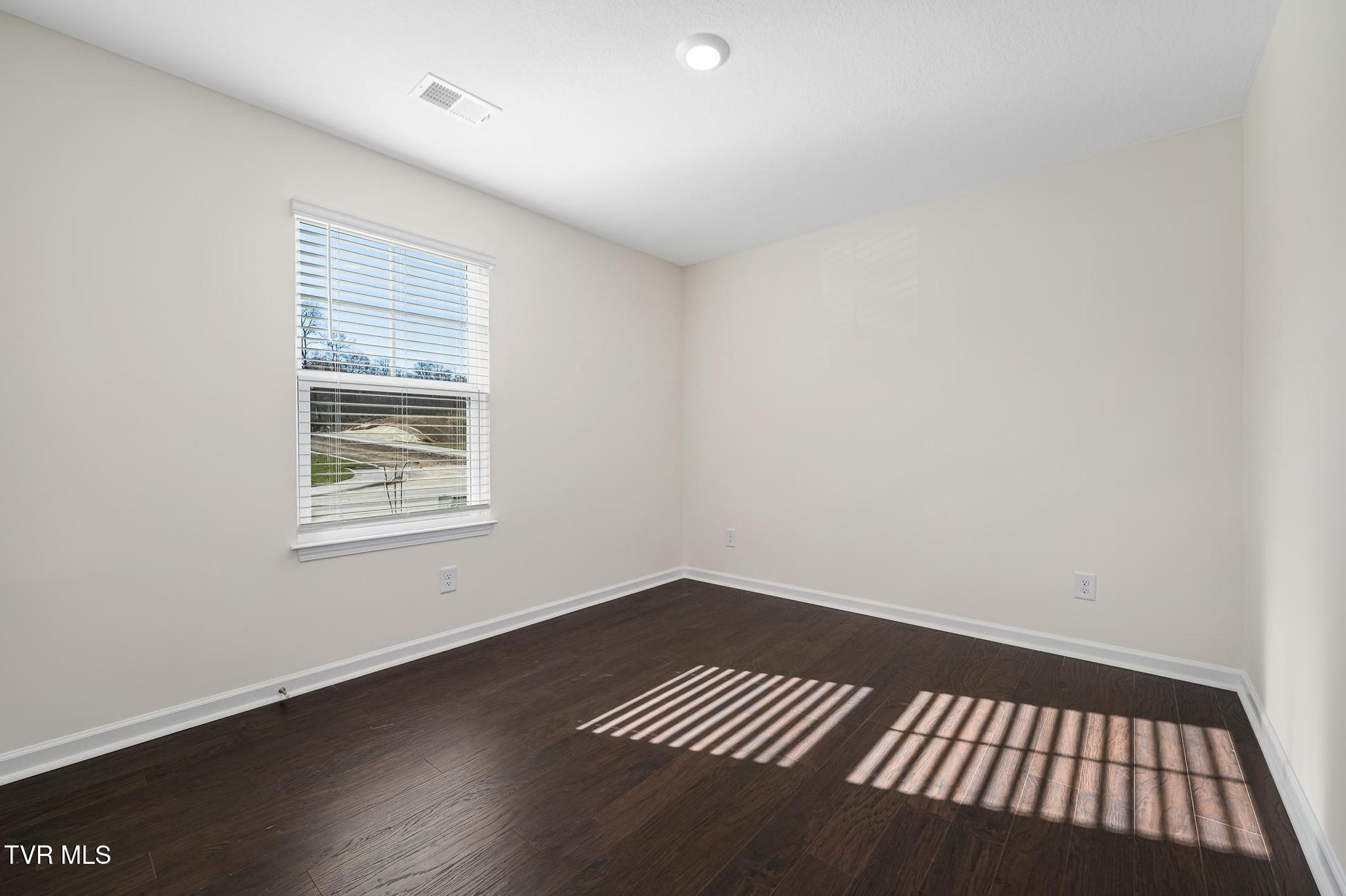 1038 Persimmon Hollow Greeneville, TN 37745 - Photo 16 of 37 1038 Persimmon Hollow (18 of 41)